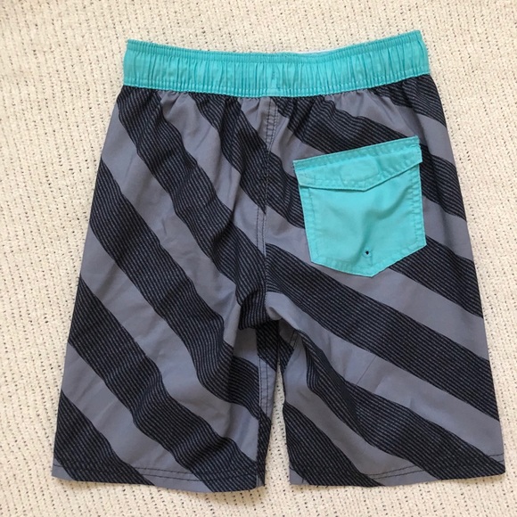 Cat & Jack Boys swim trunks. - Picture 5 of 5
